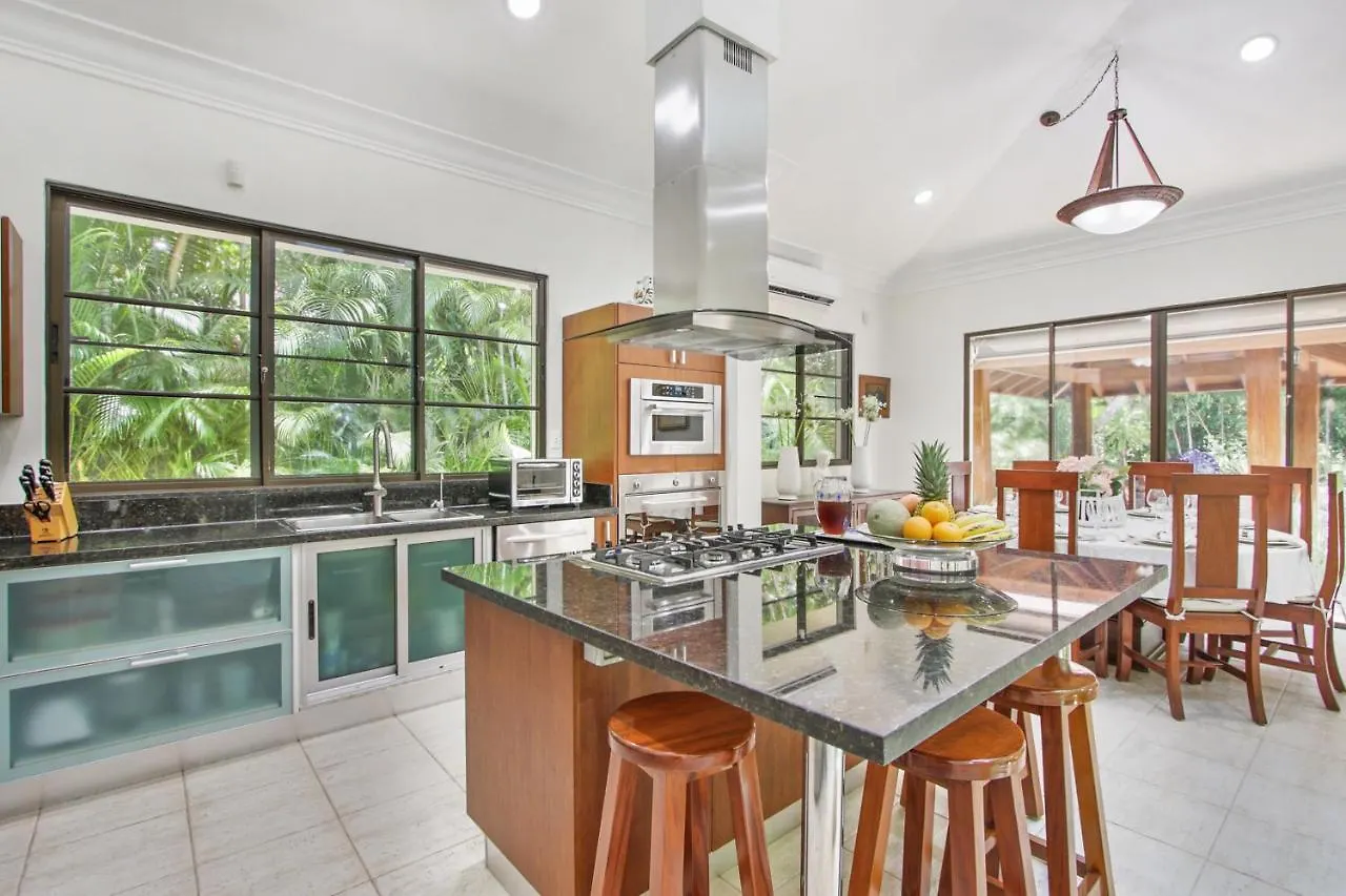 Spacious 4 Bedroom Villa With Pool, Touring Cart & Maid Punta Cana