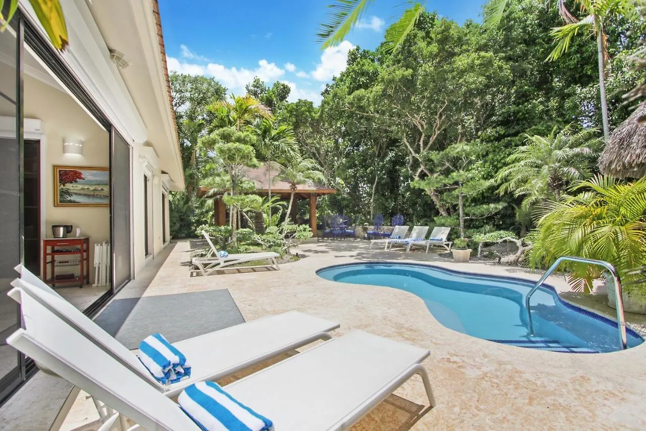 Spacious 4 Bedroom Villa With Pool, Touring Cart & Maid Punta Cana