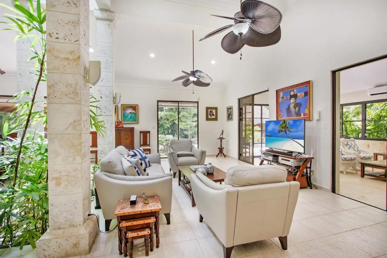 Spacious 4 Bedroom Villa With Pool, Touring Cart & Maid Punta Cana