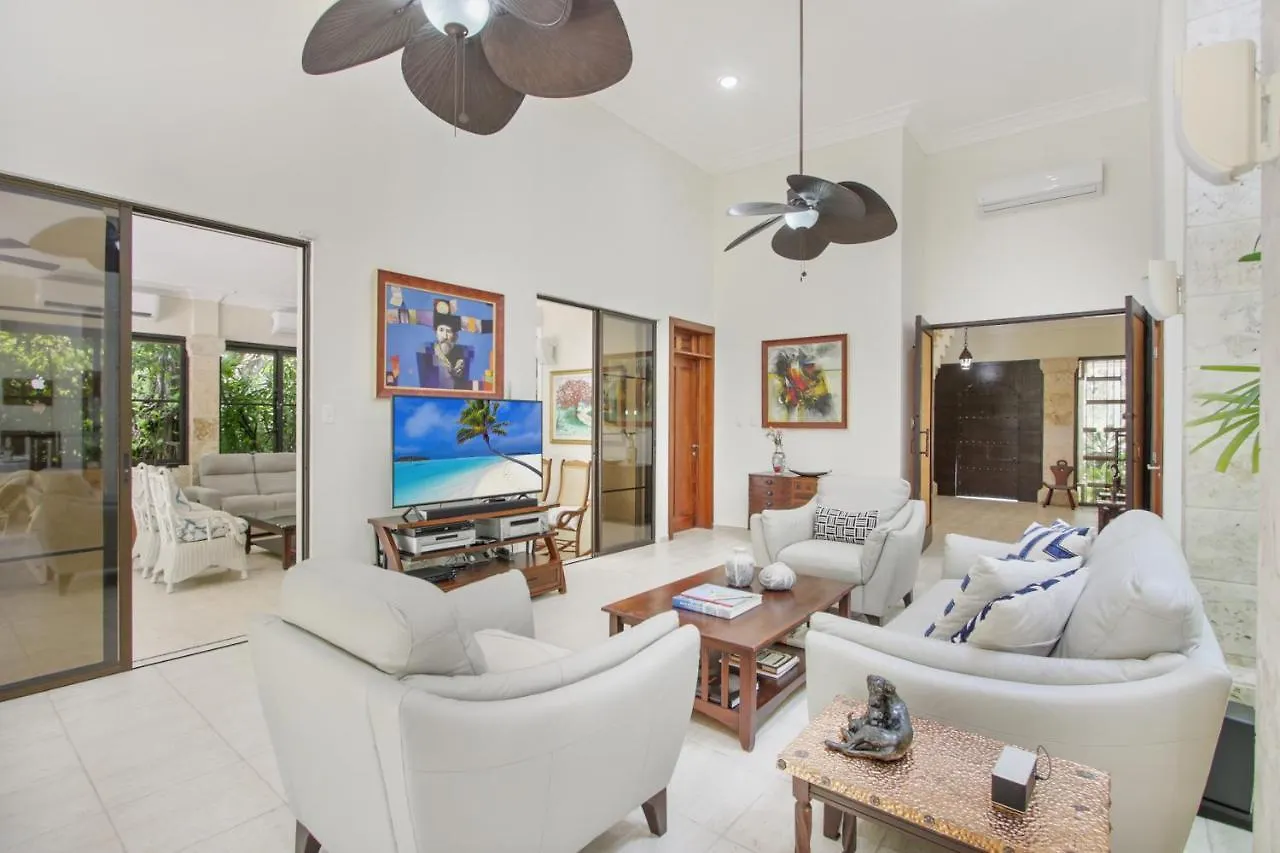 Spacious 4 Bedroom Villa With Pool, Touring Cart & Maid Punta Cana
